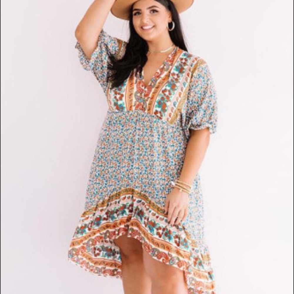 Plus Size Bohemian Floral Print Puff Sleeve Ruffle